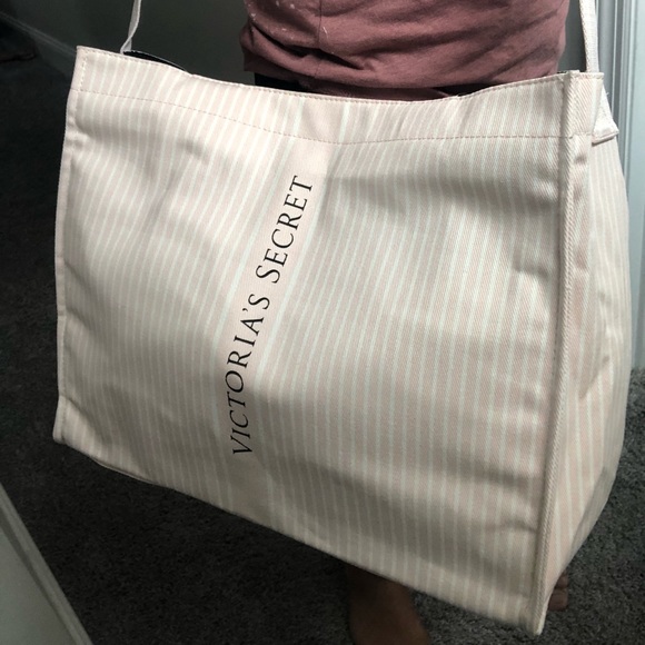 Victoria’s Secret large tote (New with tag) - Picture 6 of 7